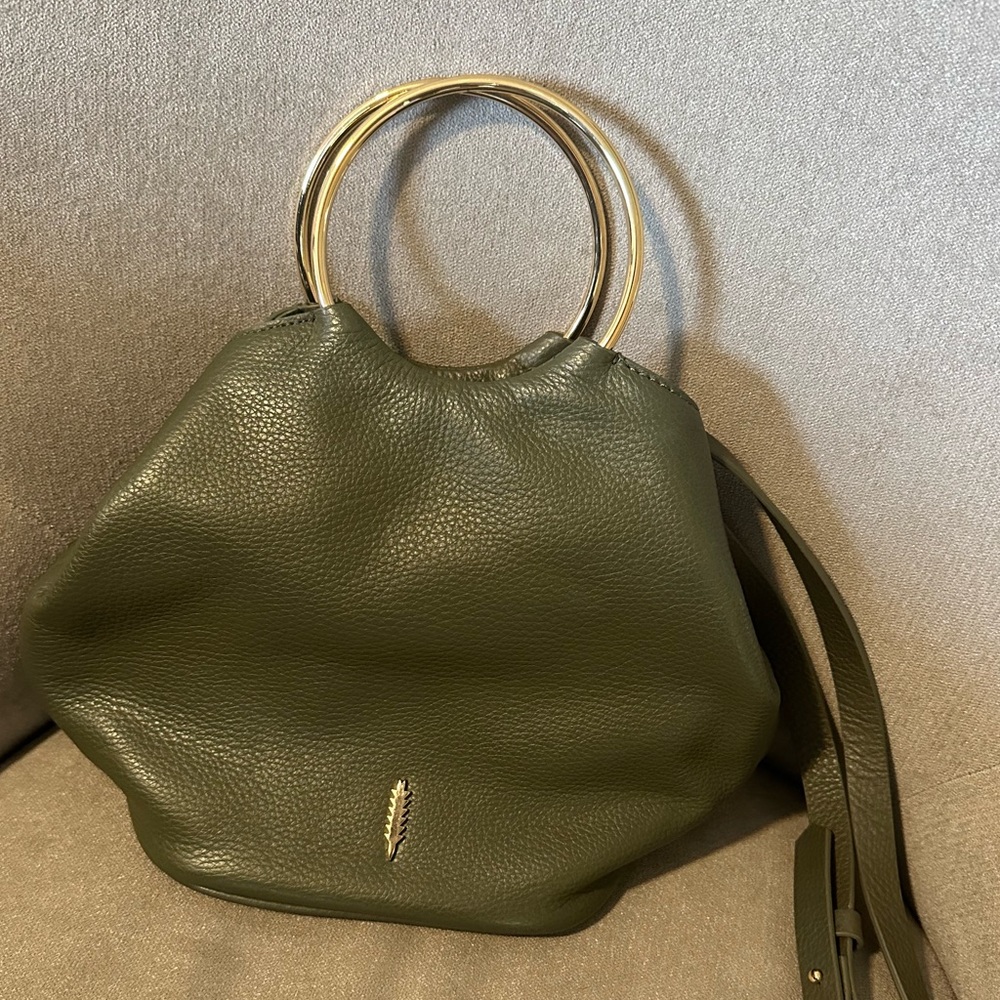 Thacker bucket purse